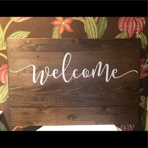 Wood Welcome sign